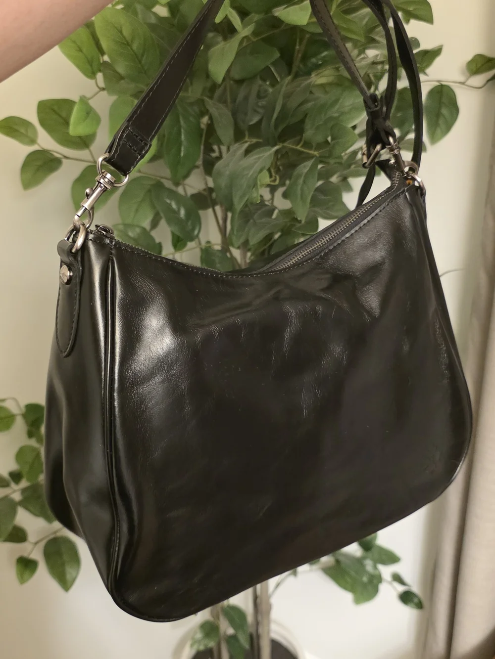 Patricia Nash Vintage Distressed Athani Black Leather Crossbody Bag